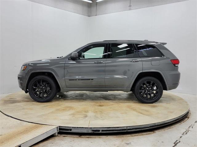 used 2022 Jeep Grand Cherokee car, priced at $28,990