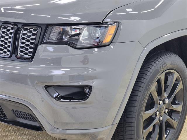used 2022 Jeep Grand Cherokee car, priced at $28,990