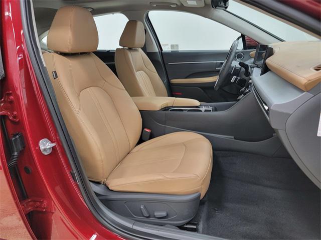 used 2024 Hyundai Sonata Hybrid car, priced at $30,895