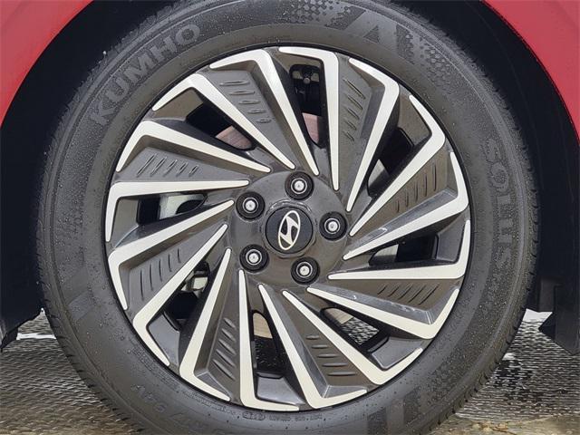 used 2024 Hyundai Sonata Hybrid car, priced at $30,895