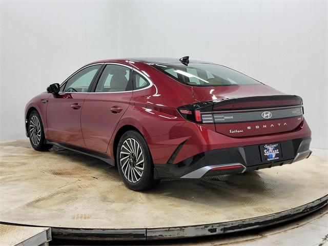used 2024 Hyundai Sonata Hybrid car, priced at $30,895