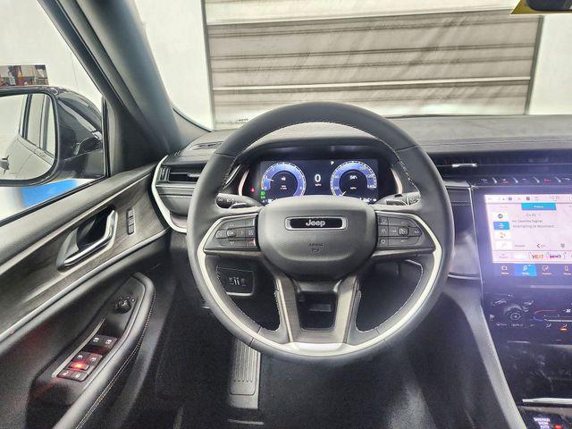 new 2025 Jeep Grand Cherokee car, priced at $43,536