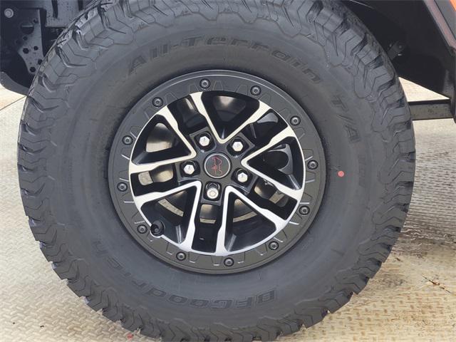 new 2025 Jeep Wrangler car, priced at $58,990