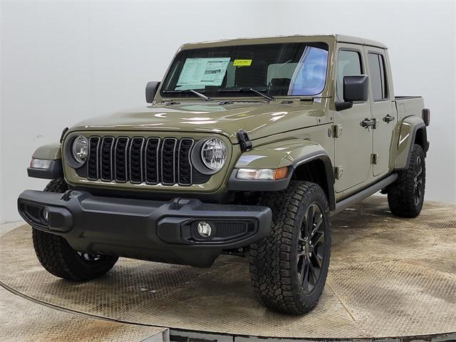 new 2025 Jeep Gladiator car, priced at $39,990