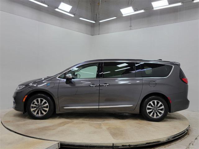 used 2023 Chrysler Pacifica Hybrid car, priced at $35,995