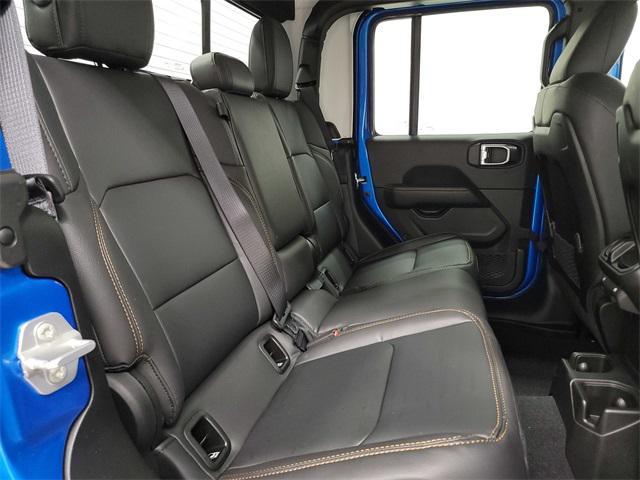new 2025 Jeep Gladiator car, priced at $43,990