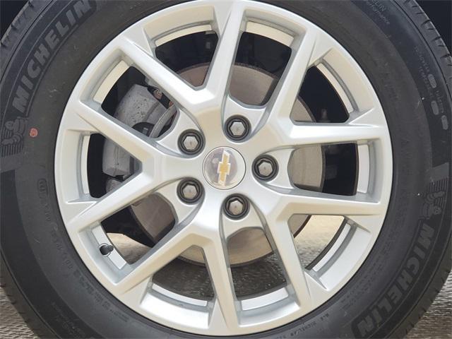 used 2022 Chevrolet Equinox car, priced at $20,995