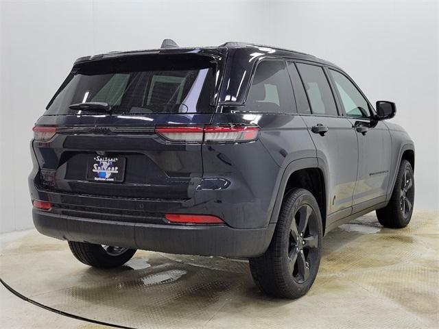 new 2024 Jeep Grand Cherokee car, priced at $44,490