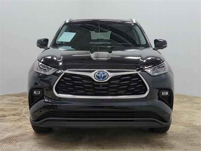 used 2024 Toyota Highlander Hybrid car, priced at $49,990
