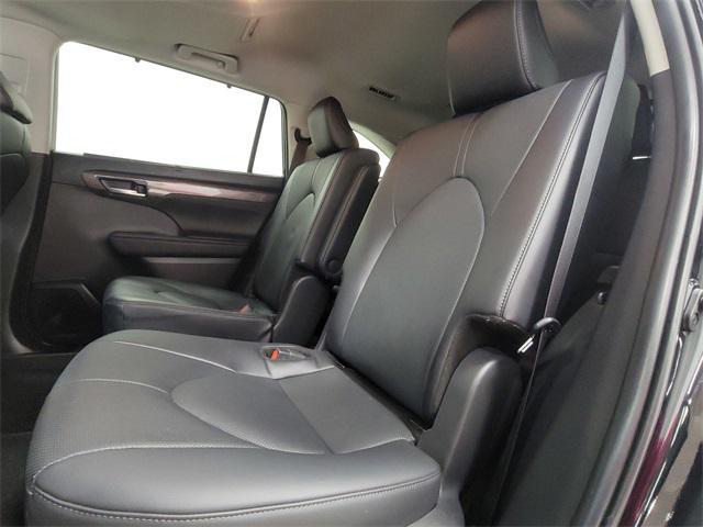 used 2024 Toyota Highlander Hybrid car, priced at $49,990