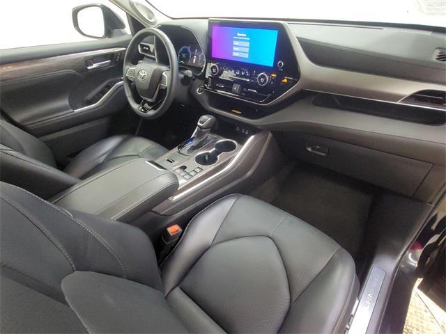used 2024 Toyota Highlander Hybrid car, priced at $49,990