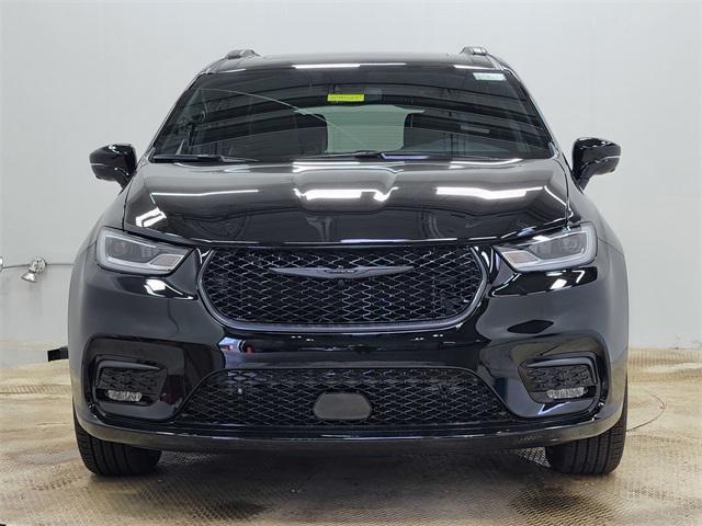 new 2026 Chrysler Pacifica car, priced at $50,990