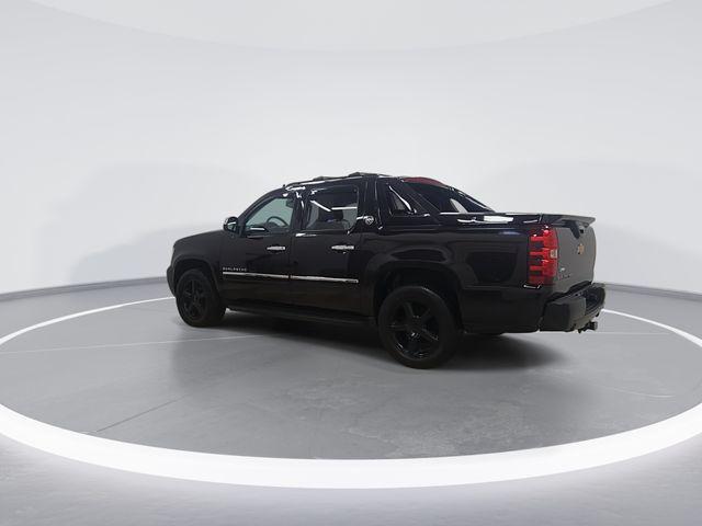 used 2013 Chevrolet Avalanche car, priced at $18,500