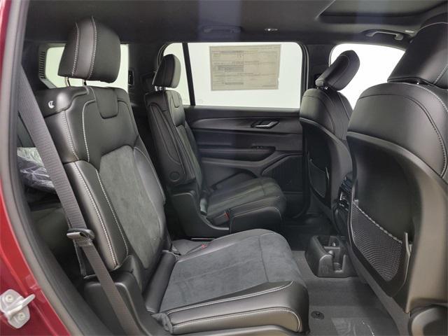 new 2025 Jeep Grand Cherokee L car, priced at $42,579