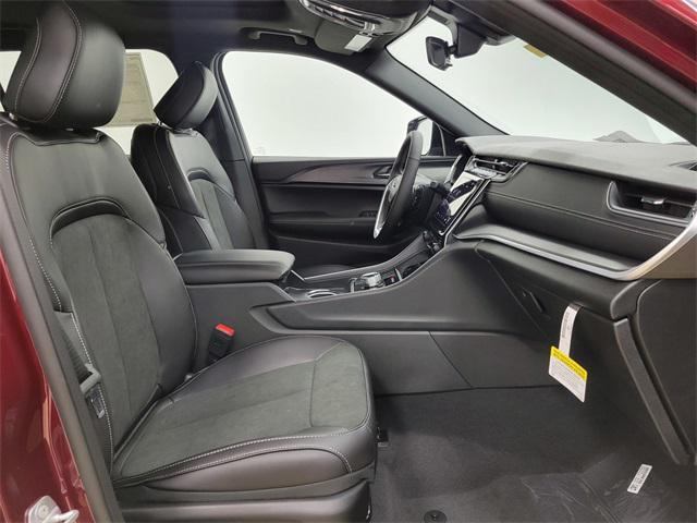 new 2025 Jeep Grand Cherokee L car, priced at $42,579
