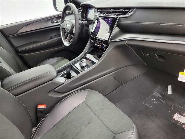new 2025 Jeep Grand Cherokee L car, priced at $42,579