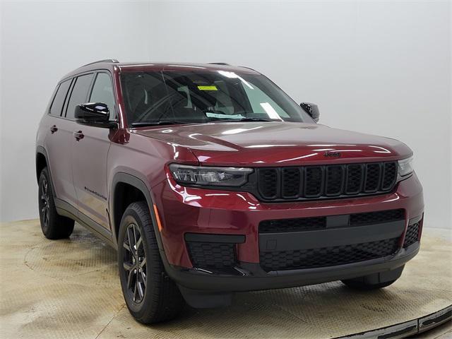 new 2025 Jeep Grand Cherokee L car, priced at $42,579