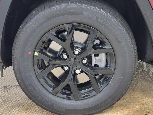 new 2025 Jeep Grand Cherokee L car, priced at $42,579