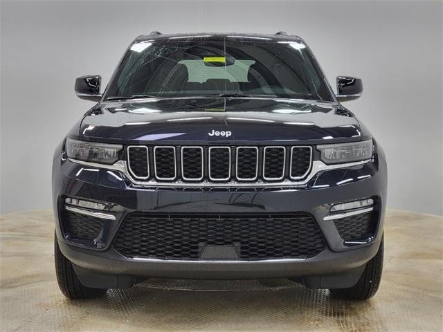 new 2024 Jeep Grand Cherokee car, priced at $47,054