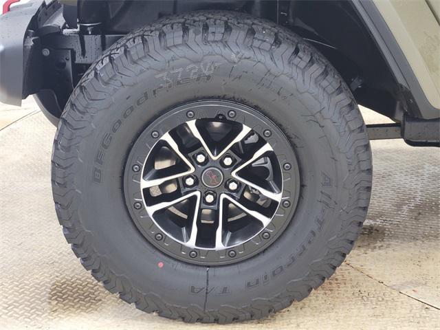 new 2025 Jeep Wrangler car, priced at $59,990