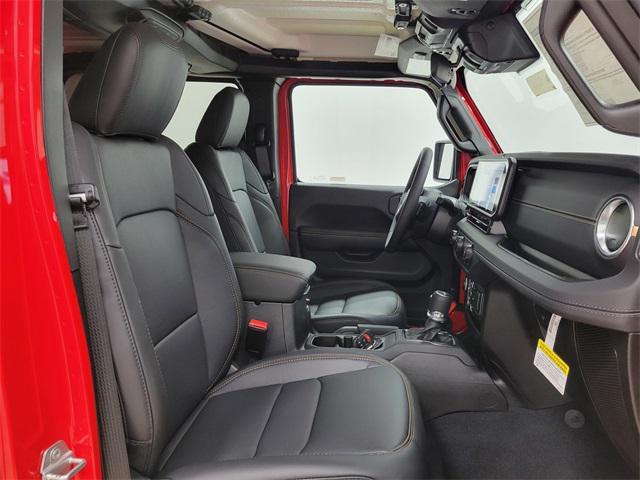 new 2025 Jeep Gladiator car, priced at $43,051
