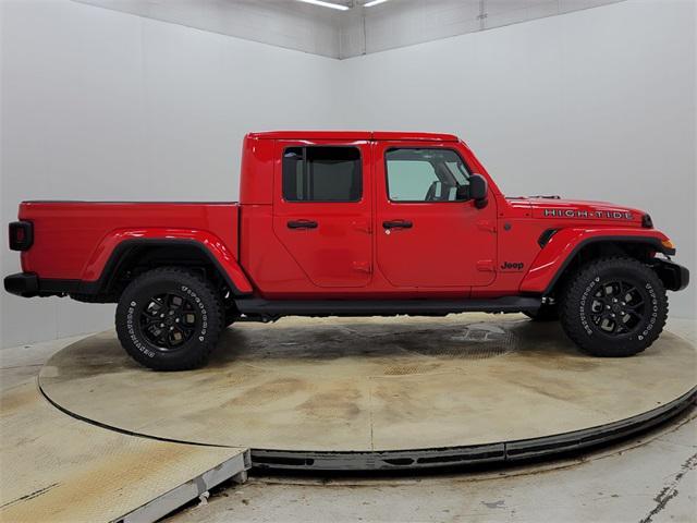 new 2025 Jeep Gladiator car, priced at $43,051