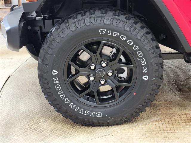 new 2025 Jeep Gladiator car, priced at $43,051