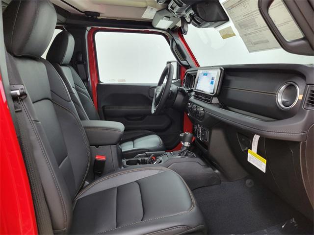 new 2025 Jeep Gladiator car, priced at $43,051