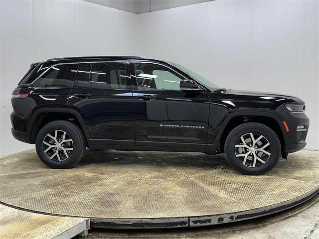 new 2025 Jeep Grand Cherokee car, priced at $42,458