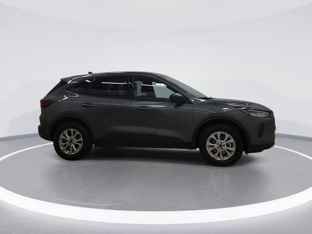 used 2025 Ford Escape car, priced at $25,500