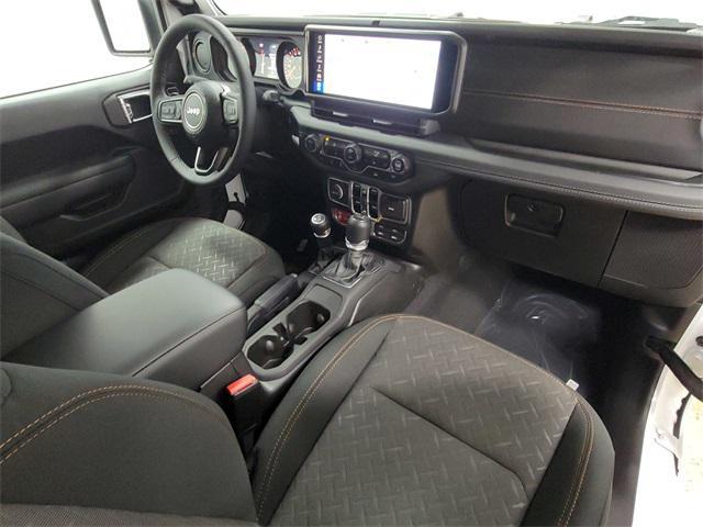 new 2025 Jeep Gladiator car, priced at $44,205