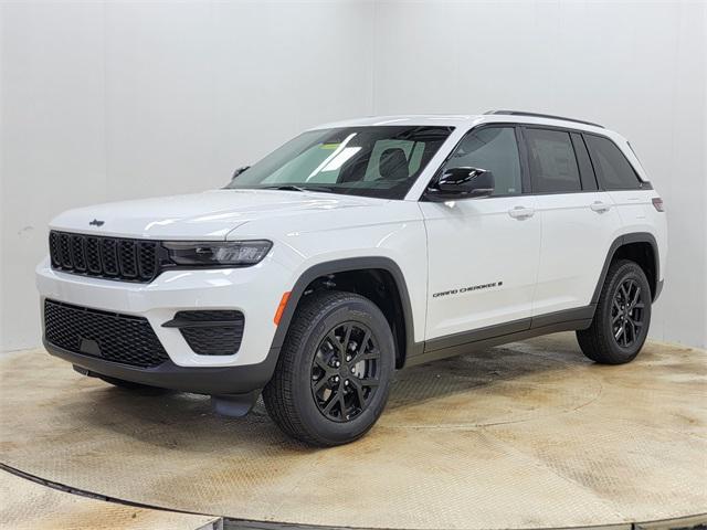 new 2025 Jeep Grand Cherokee car, priced at $38,299