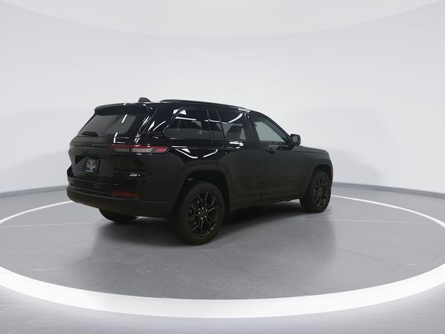new 2025 Jeep Grand Cherokee car, priced at $46,776