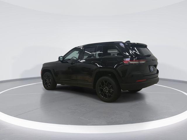 new 2025 Jeep Grand Cherokee car, priced at $46,776