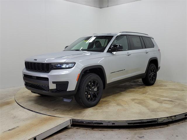 new 2025 Jeep Grand Cherokee L car, priced at $43,579