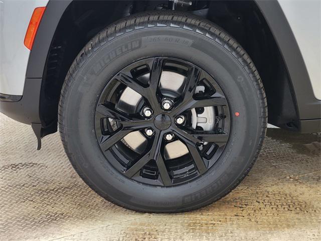new 2025 Jeep Grand Cherokee L car, priced at $43,579