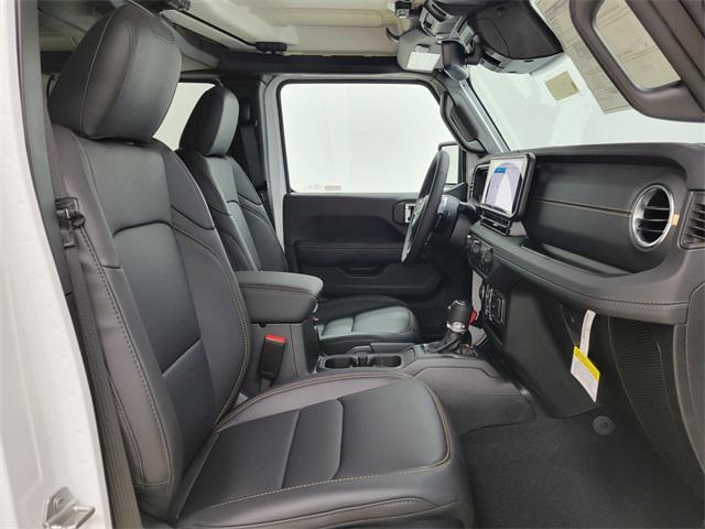 new 2025 Jeep Wrangler car, priced at $48,711