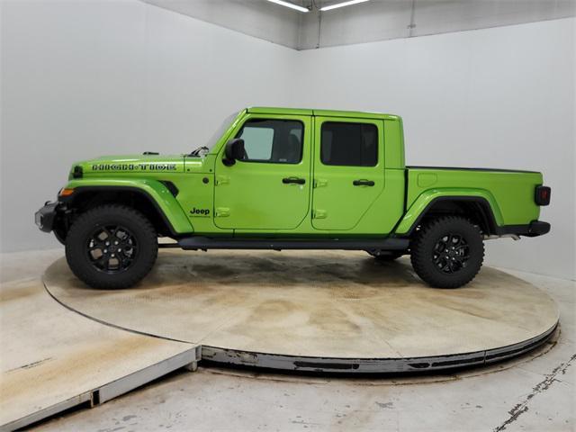 new 2025 Jeep Gladiator car, priced at $43,990