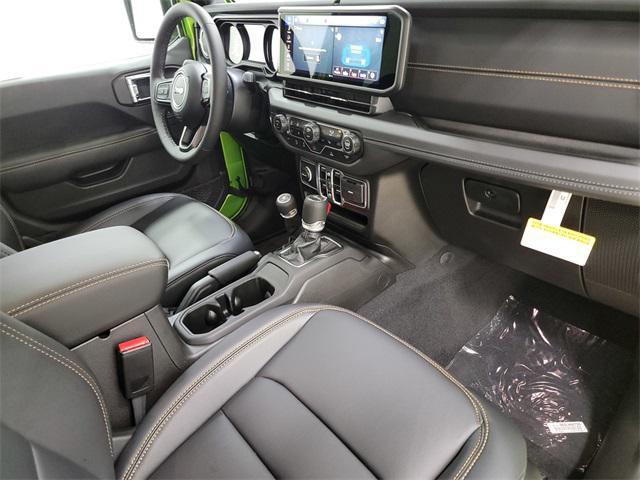 new 2025 Jeep Gladiator car, priced at $43,990
