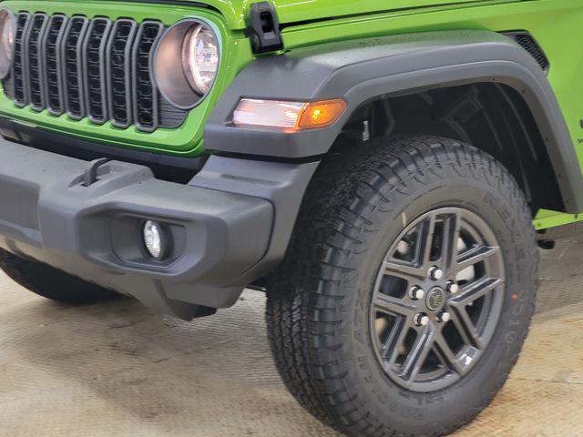 new 2025 Jeep Wrangler car, priced at $39,002