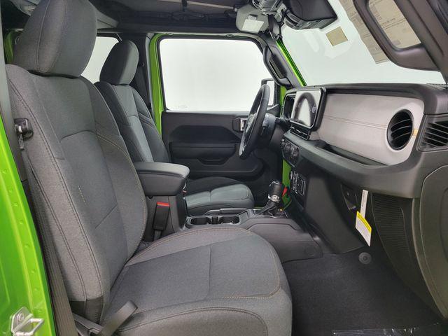 new 2025 Jeep Wrangler car, priced at $39,002