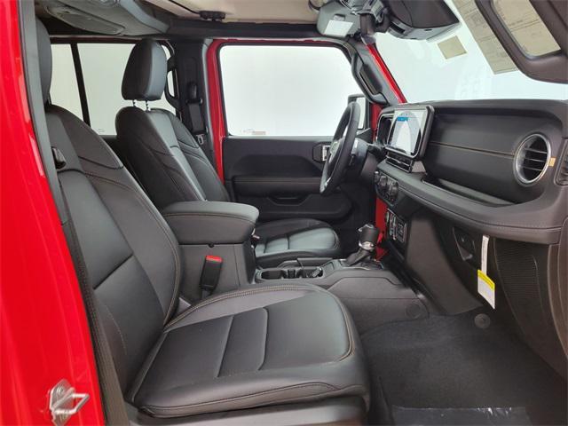new 2025 Jeep Wrangler car, priced at $48,654