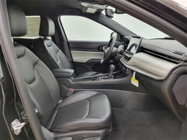 new 2025 Jeep Compass car, priced at $31,033