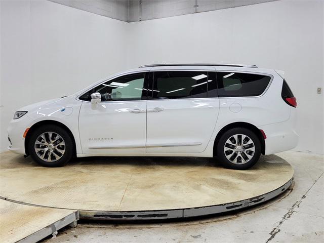 used 2024 Chrysler Pacifica car, priced at $41,650