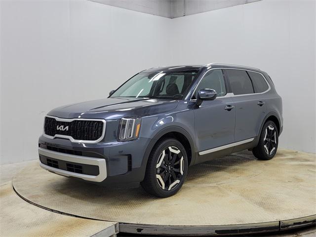 used 2024 Kia Telluride car, priced at $37,500