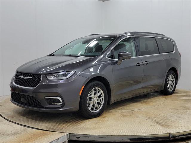 used 2021 Chrysler Pacifica car, priced at $20,995