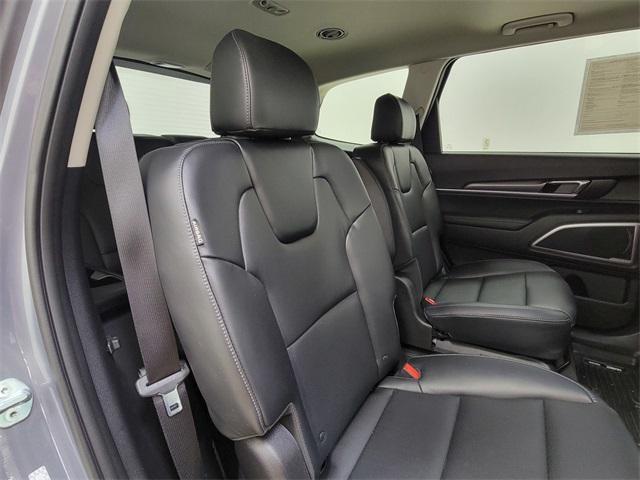 used 2024 Kia Telluride car, priced at $39,990