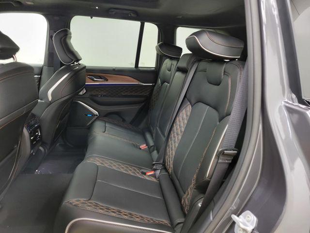 new 2025 Jeep Grand Cherokee car, priced at $56,990