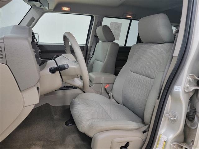 used 2008 Jeep Commander car, priced at $5,995