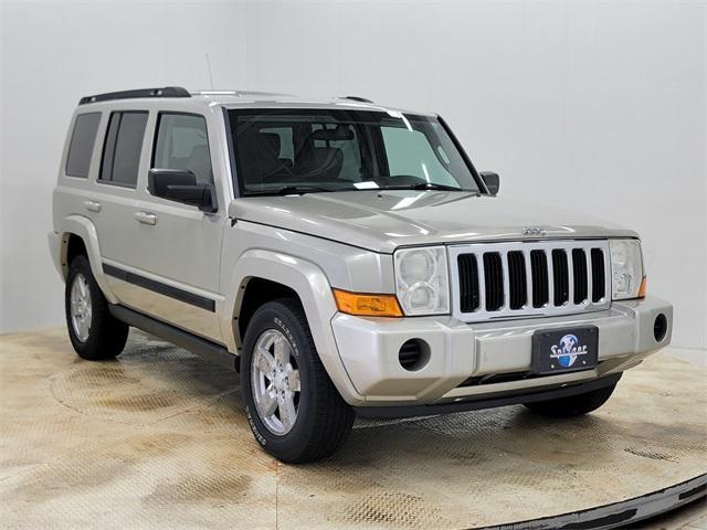 used 2008 Jeep Commander car, priced at $5,995